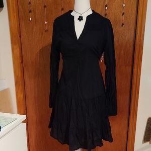 Elegant Black Long-Sleeve Dress